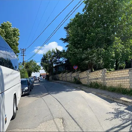 Апартаменты Rahat Bahceli Polonezkoeyde Butik Evimiz Стамбул